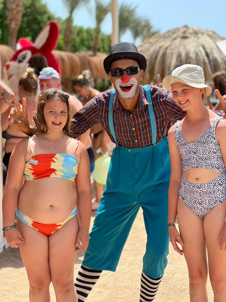 Animation Team At sunrise aquajoy BY topteam Entertainment