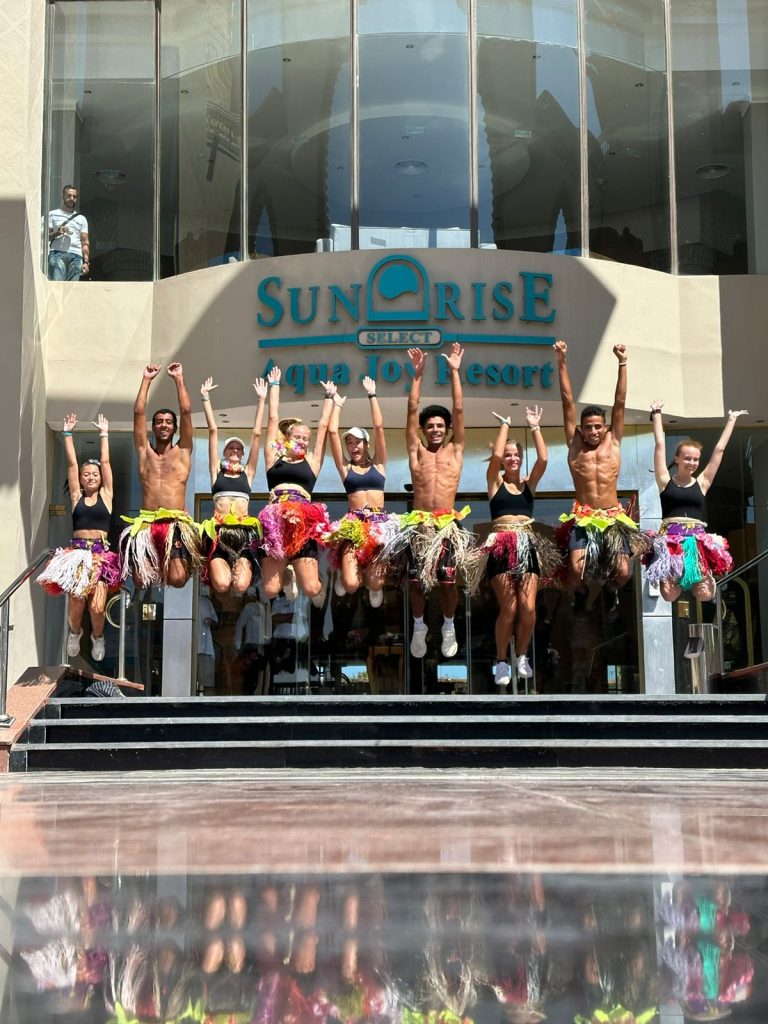 Animation Team At sunrise aquajoy BY topteam Entertainment